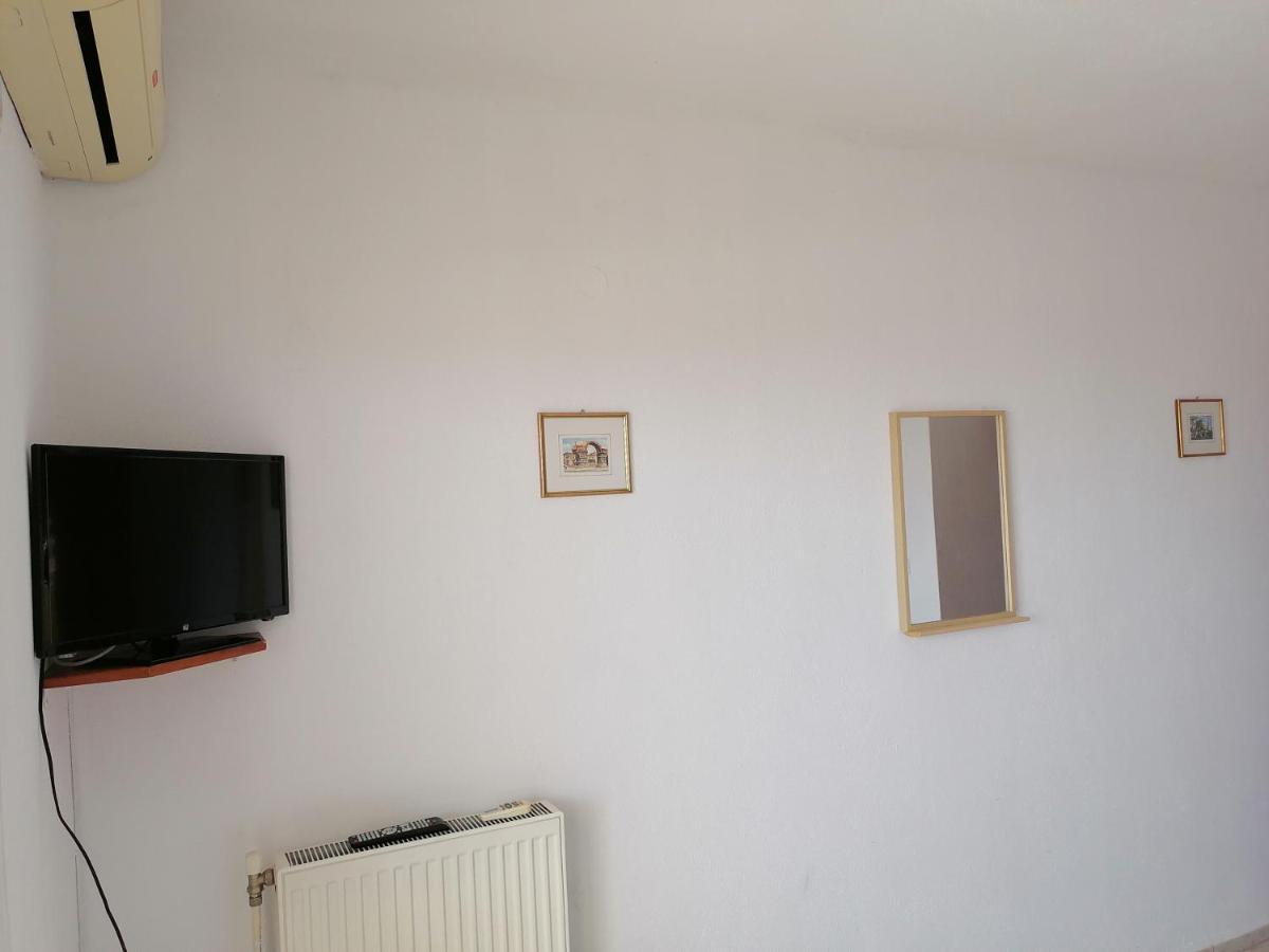 House Lena Apartment Sarti Exterior photo
